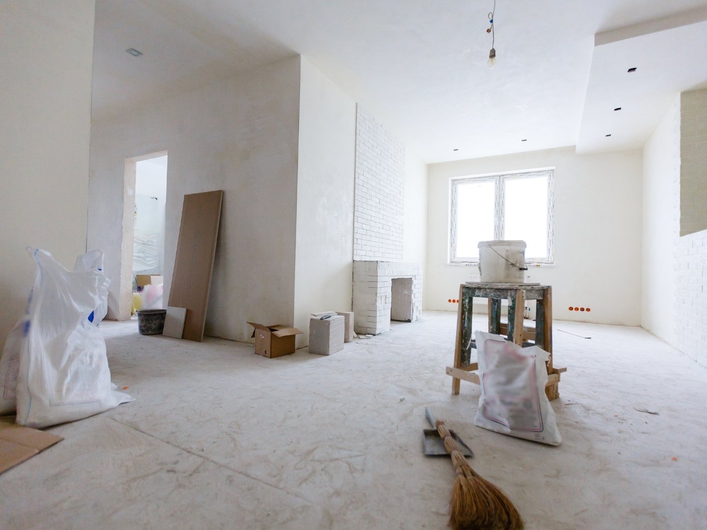 1 reformaspinturax-reformas-interiores-huelva-banos-cocinas-alicatado-porcelanico-fontaneria-pladur